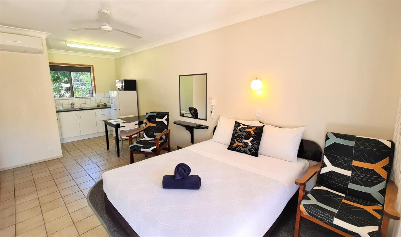 Paradise Court Holiday Units Эйрли-Бич Экстерьер фото